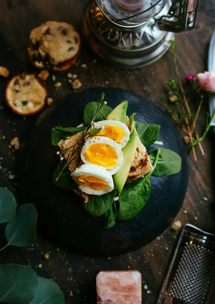 Illustrative article feature photo (free stock, not official brand photography)